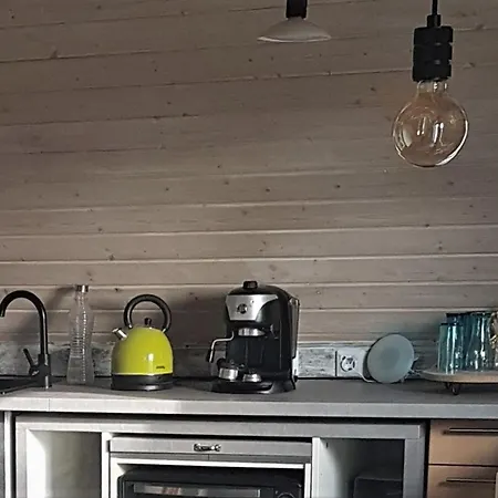 1 Zimmer Mit Bad * Кёнигсбрунн
